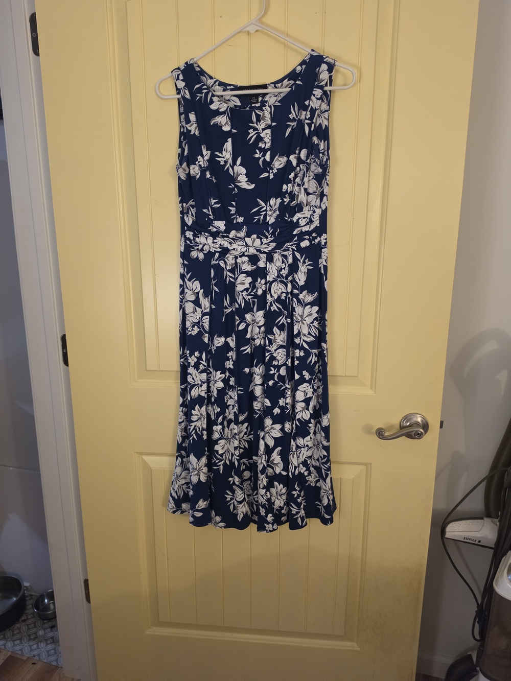 Perceptions Navy and White Floral Scoop-Neck Midi Dress